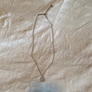Kendra Scott necklace